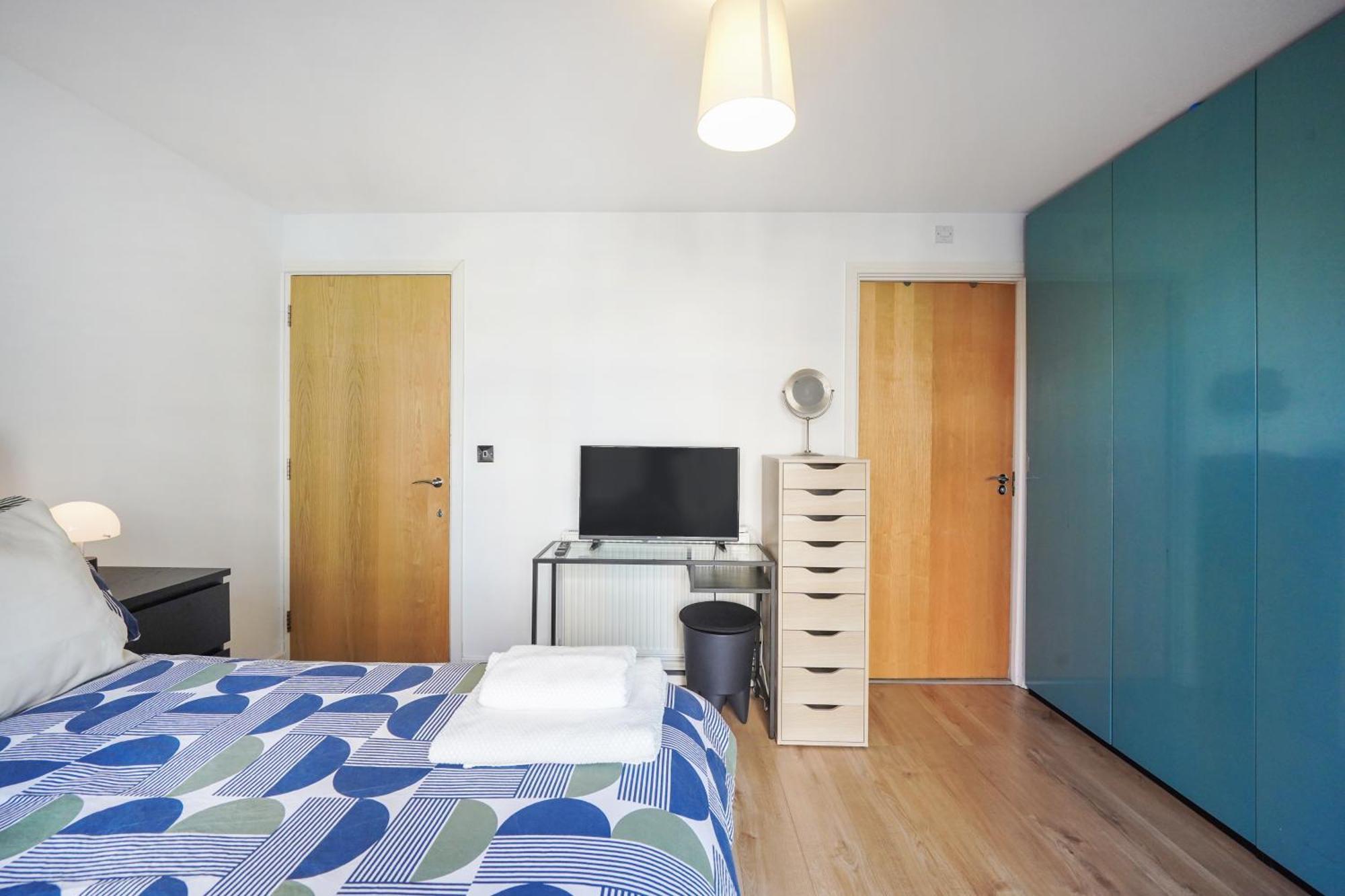 City Riverside - 2 Bedroom & Free Parking Barking  Ngoại thất bức ảnh